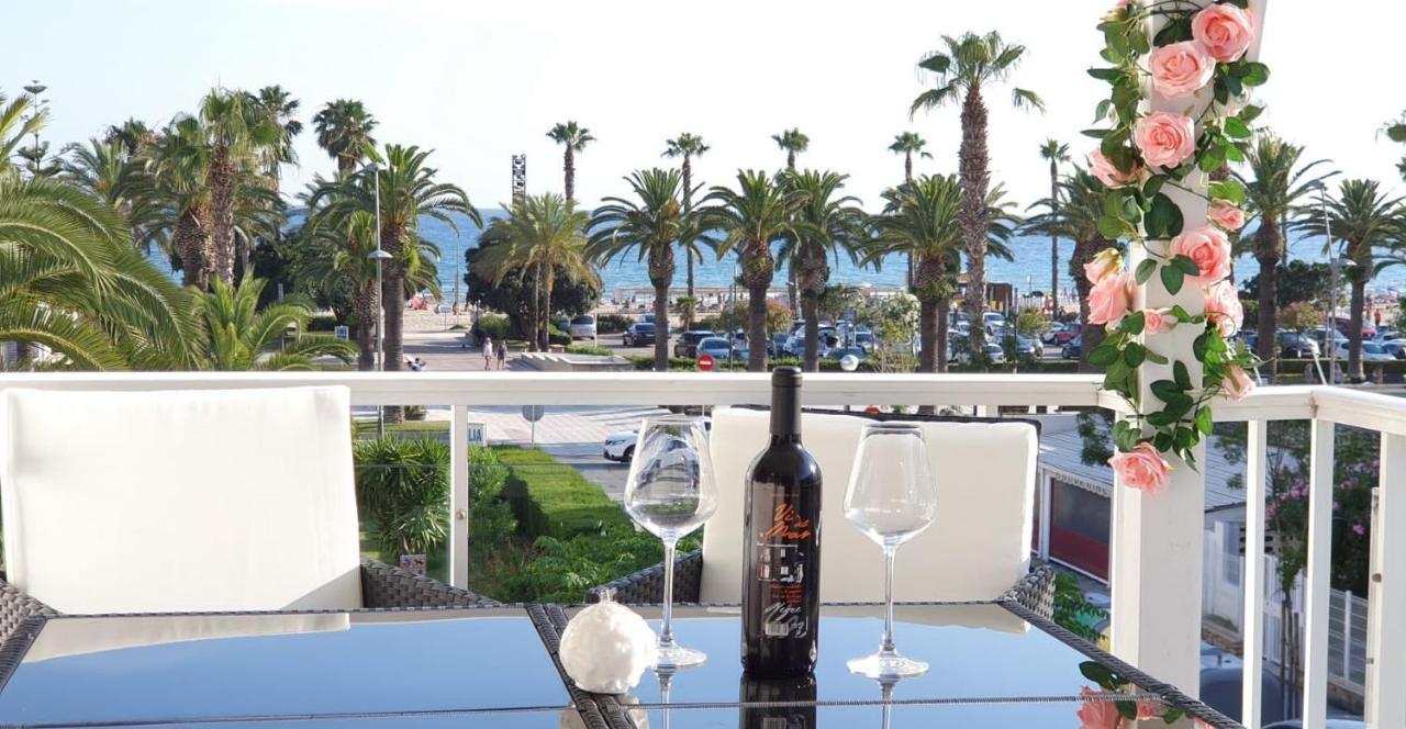 Encantadora Vivienda En El Paseo Maritimo De Σαλού Εξωτερικό φωτογραφία