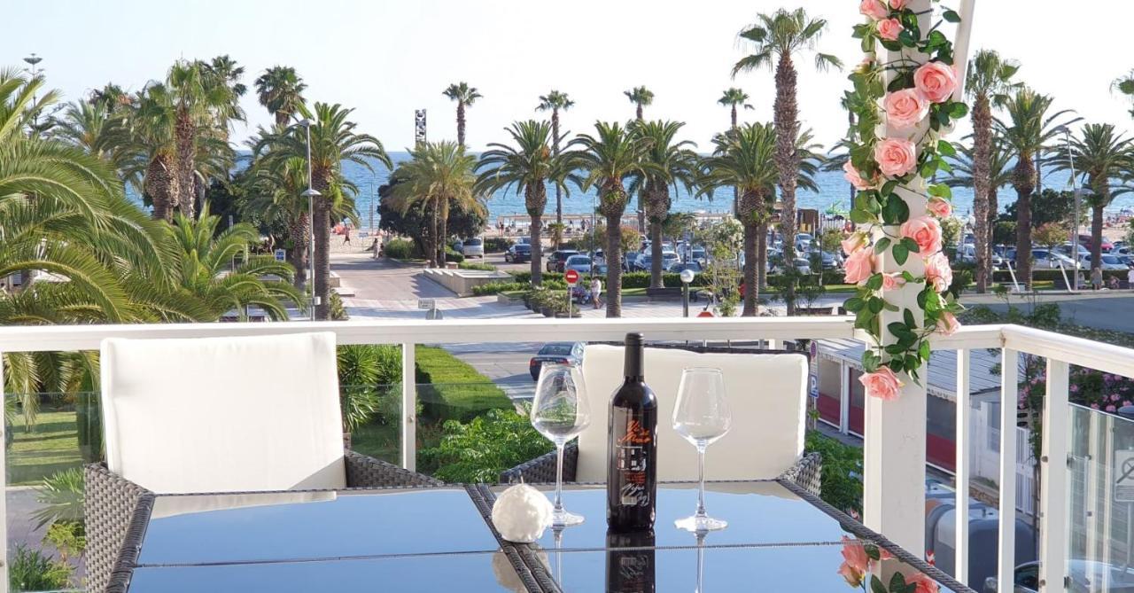 Encantadora Vivienda En El Paseo Maritimo De Σαλού Εξωτερικό φωτογραφία
